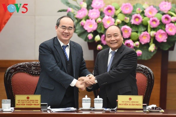 Prime Minister chairs a working session with Vietnam Fatherland Front - ảnh 1